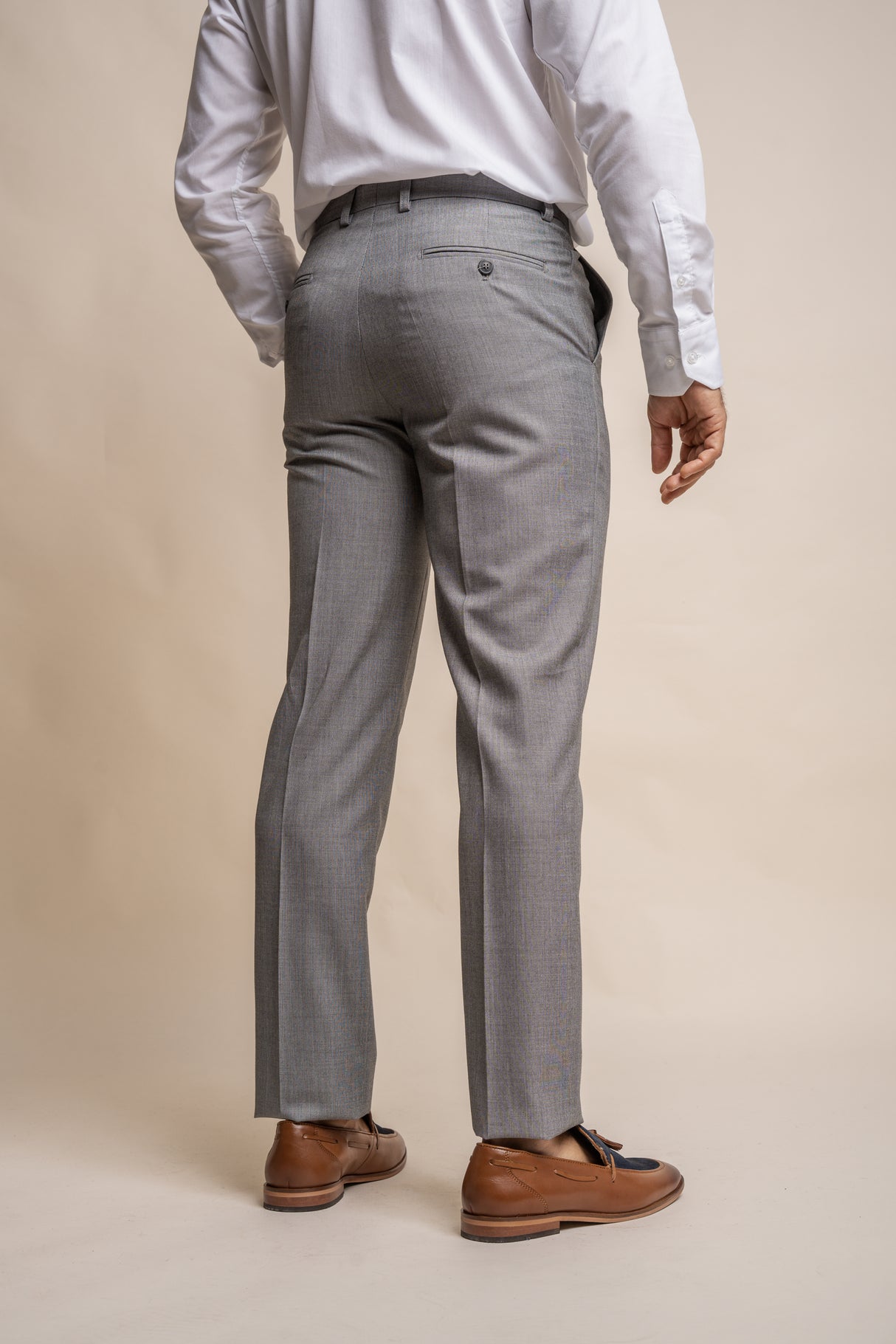 3 PIECE LIGHT GREY REEGAN SUIT